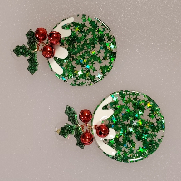 Green star confetti ornament Hollyberry and ivy pierced Holiday Seasonal - Picture 2 of 5